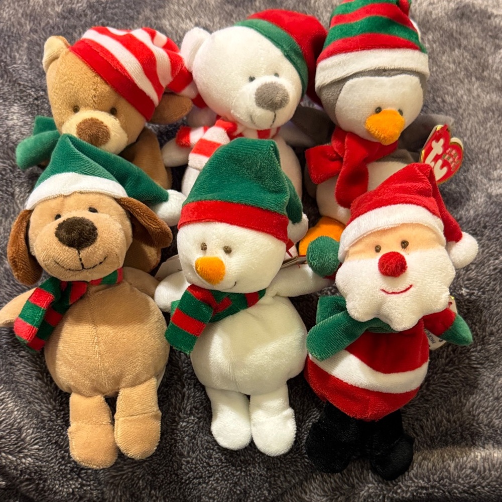 Ty Holiday jingle beanies, NEW lot of 6